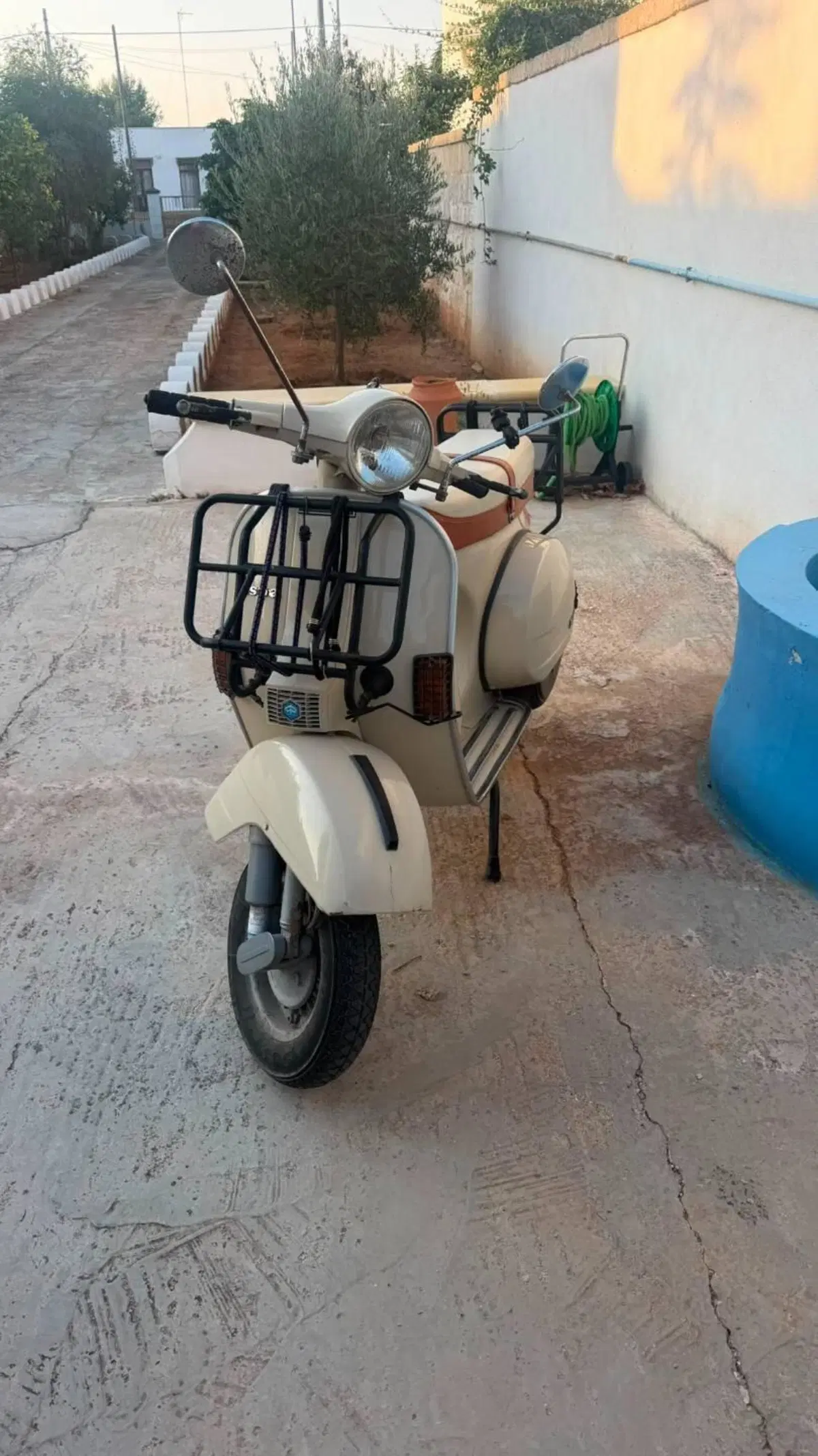 Piaggio Vespa PX150E (6)