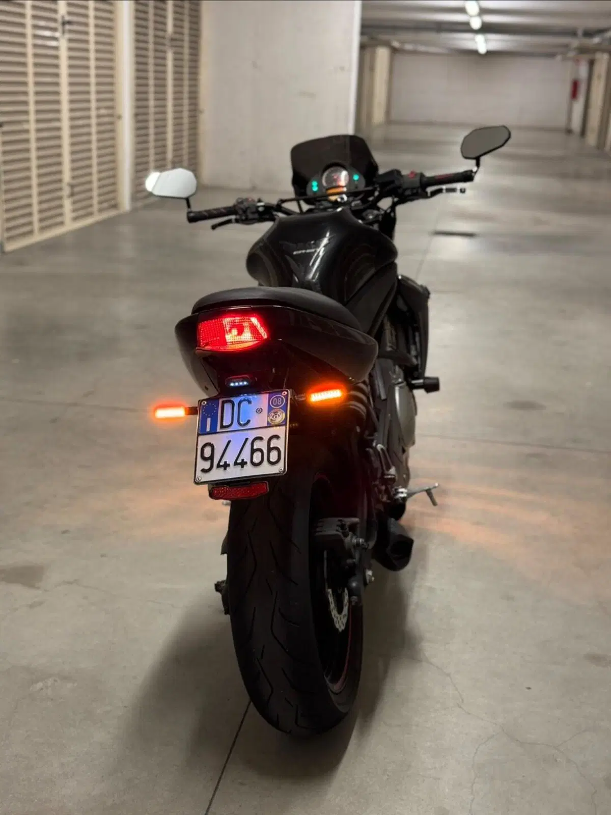 Kawasaki ER-6N (2005 - 08) (3)