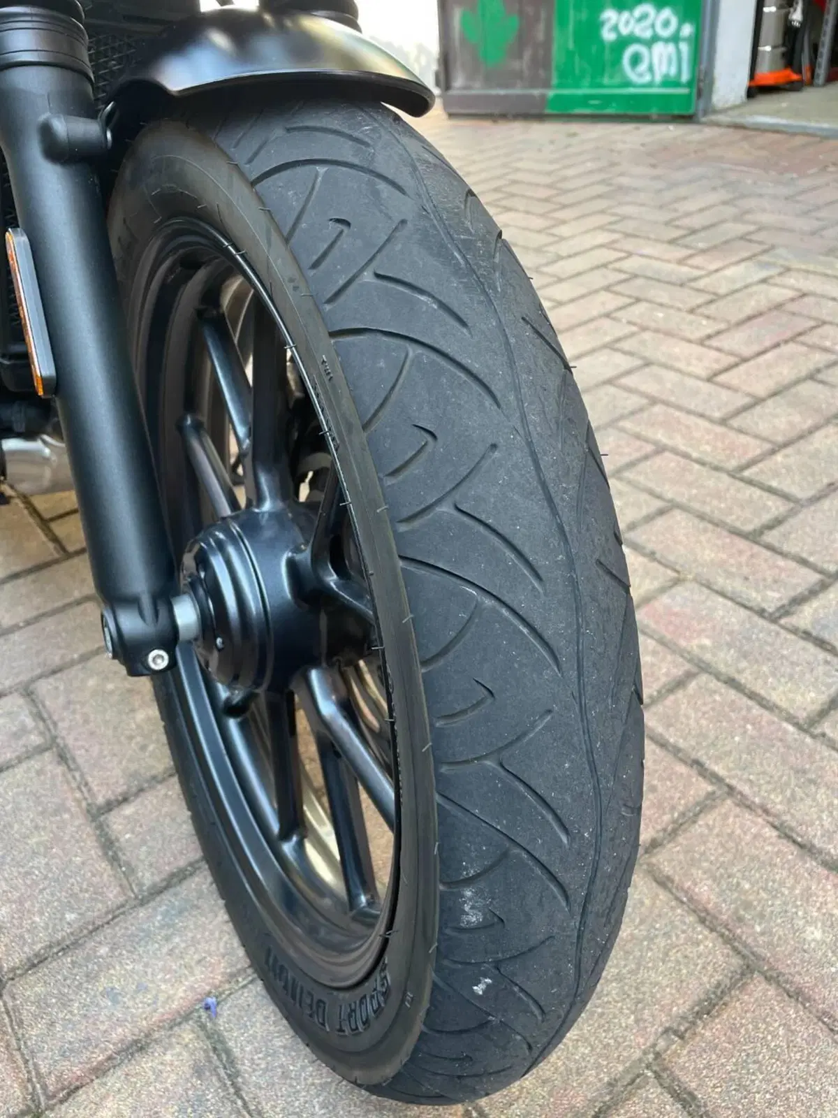 Triumph Street Twin 900 (2017 - 18) (10)