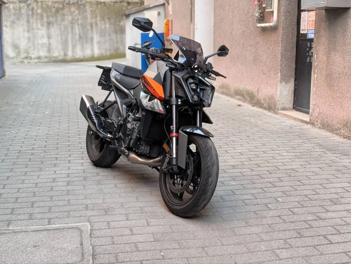 KTM 990 Duke (2024 - 26) (2)