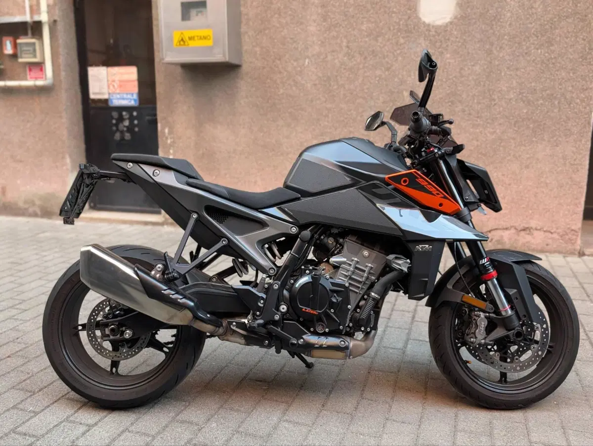 KTM 990 Duke (2024 - 26) (3)