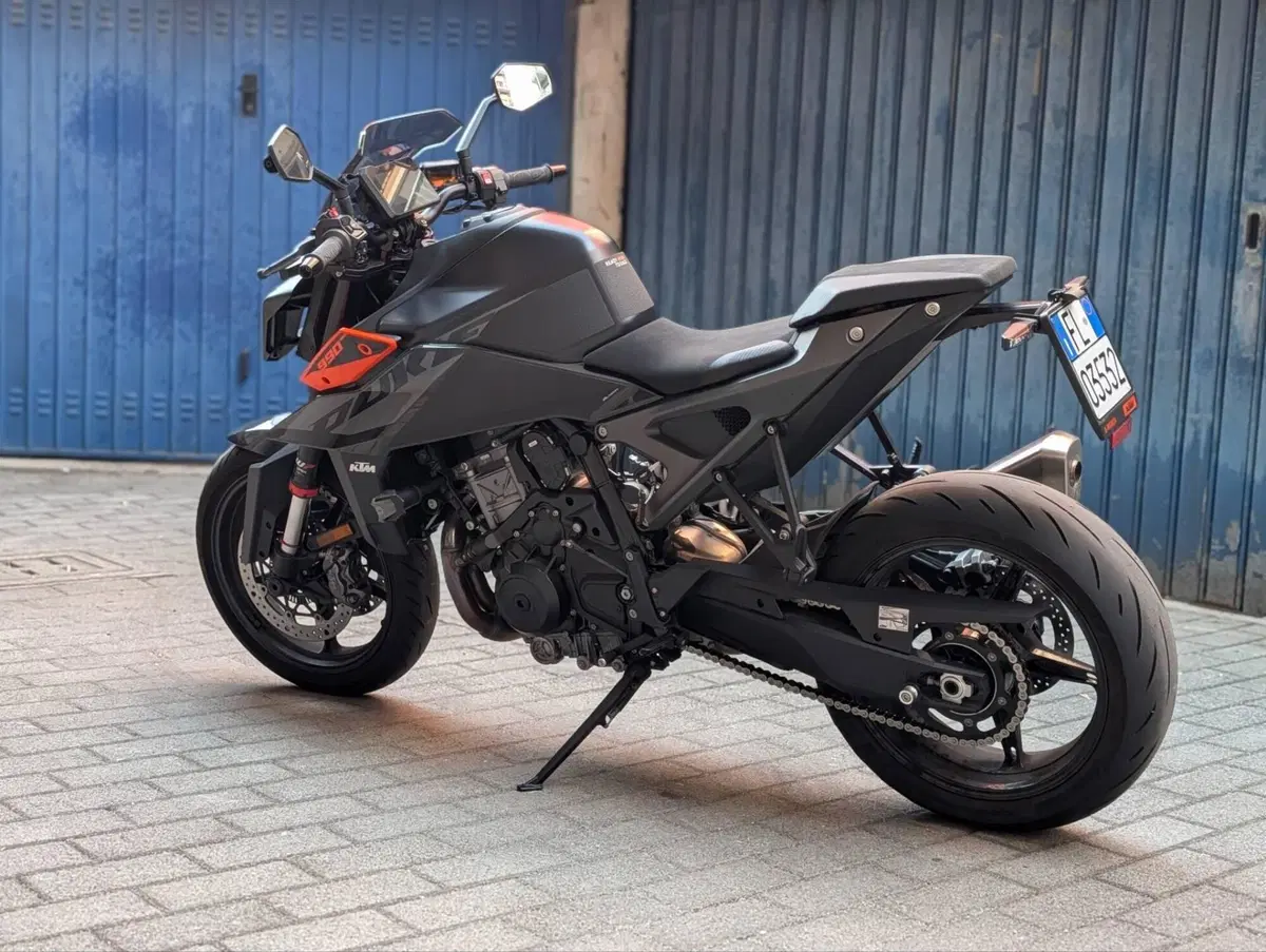KTM 990 Duke (2024 - 26) (5)