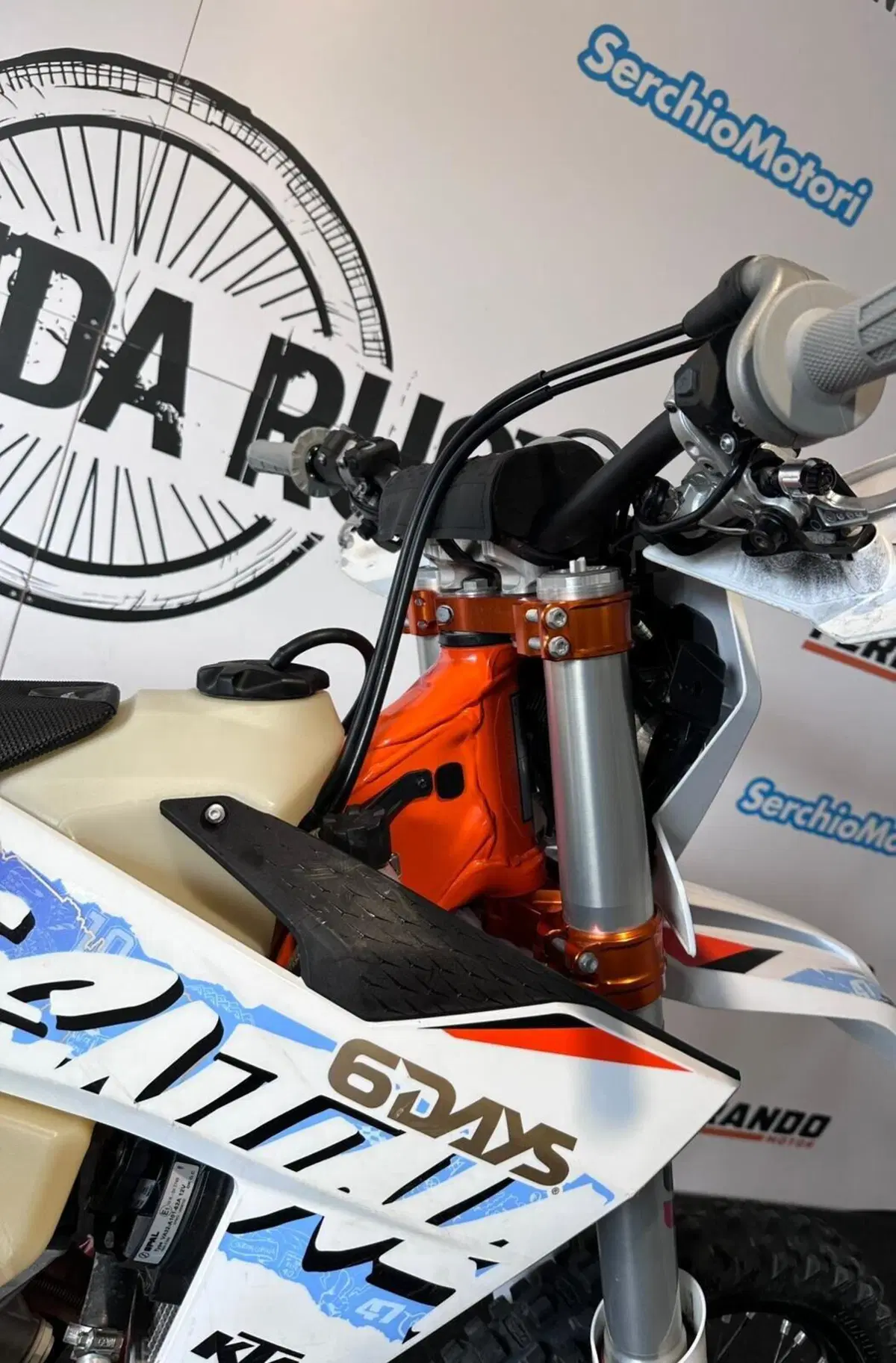 KTM 350 EXC-F Six Days (2024) (8)