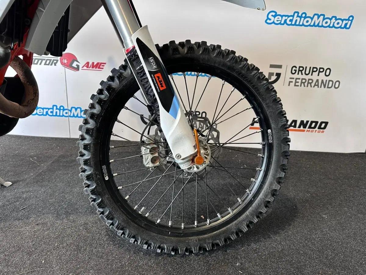 KTM 350 EXC-F Six Days (2024) (9)