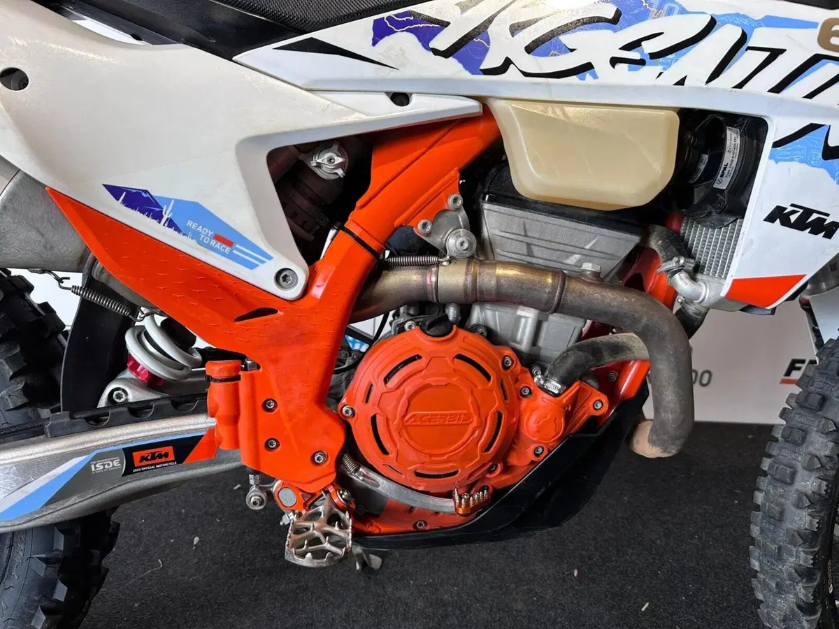 KTM 350 EXC-F Six Days (2024) (10)