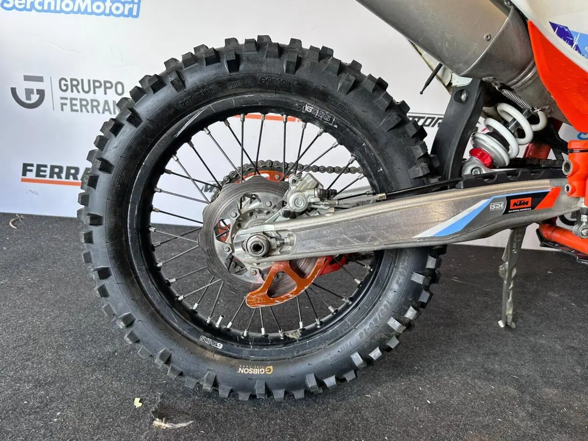 KTM 350 EXC-F Six Days (2024) (11)