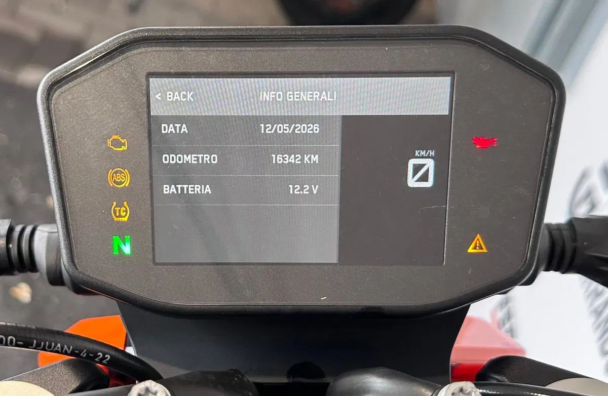 KTM 790 Duke L (2023 - 24) (5)