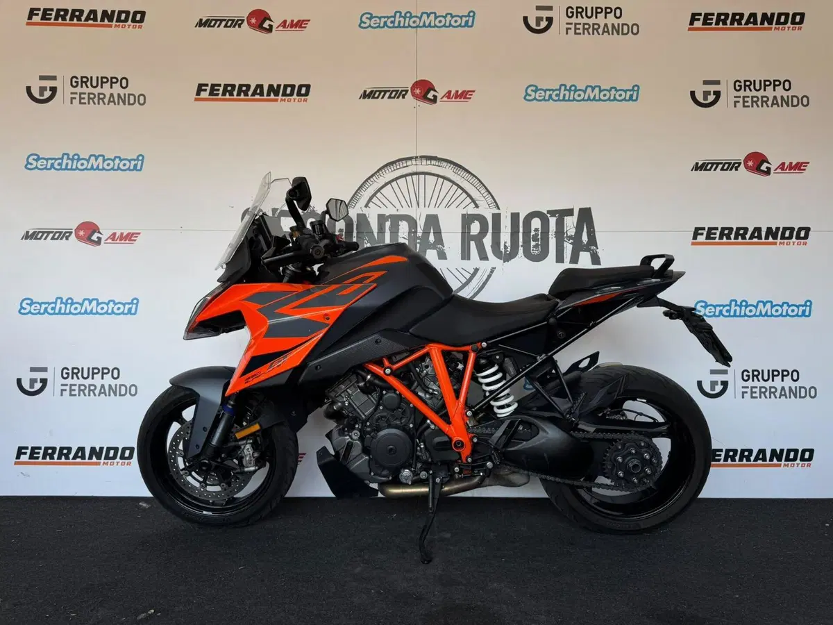 KTM 1290 Super Duke GT (2022 - 25) (2)