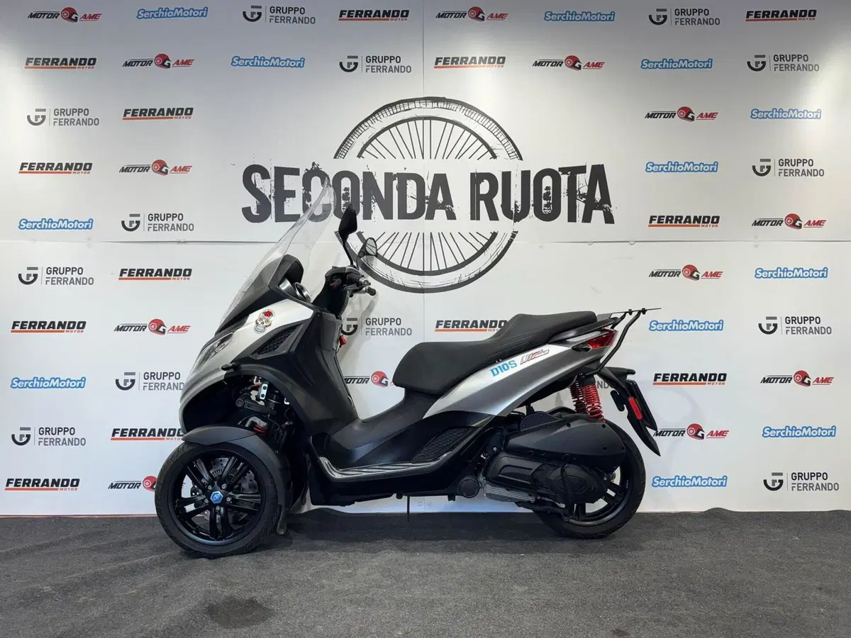 Piaggio MP3 300 ABS Hpe (2021 - 24) (4)