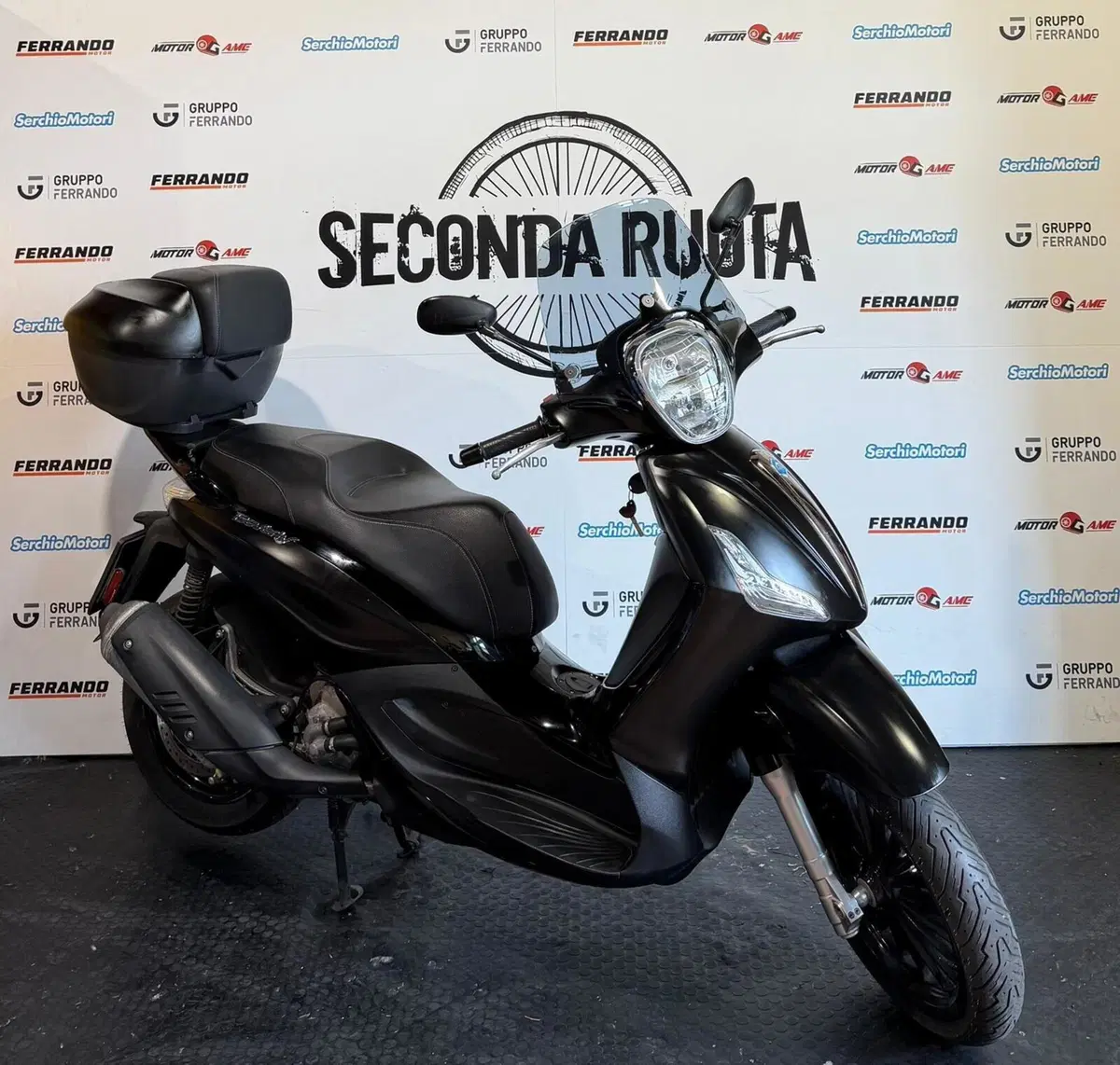 Piaggio Beverly 300 i.e. ABS-ASR (2016 - 20) (4)