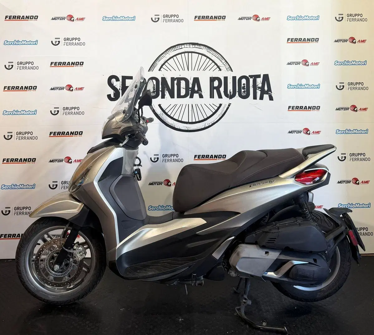 Piaggio Beverly 400 ABS-ASR (2021 - 24) (2)