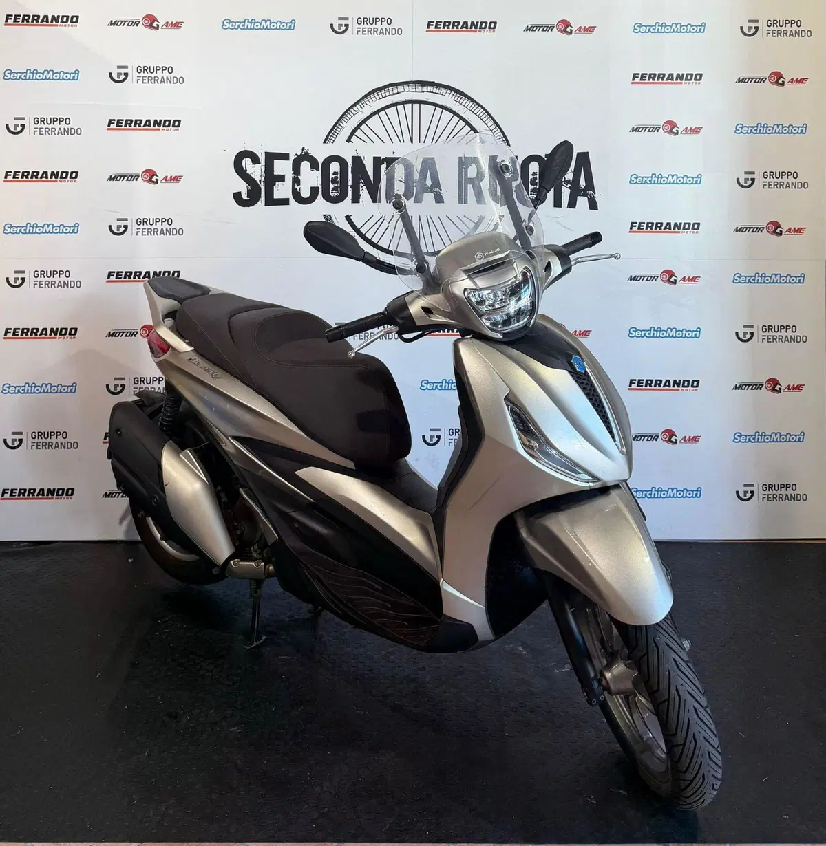 Piaggio Beverly 400 ABS-ASR (2021 - 24) (4)