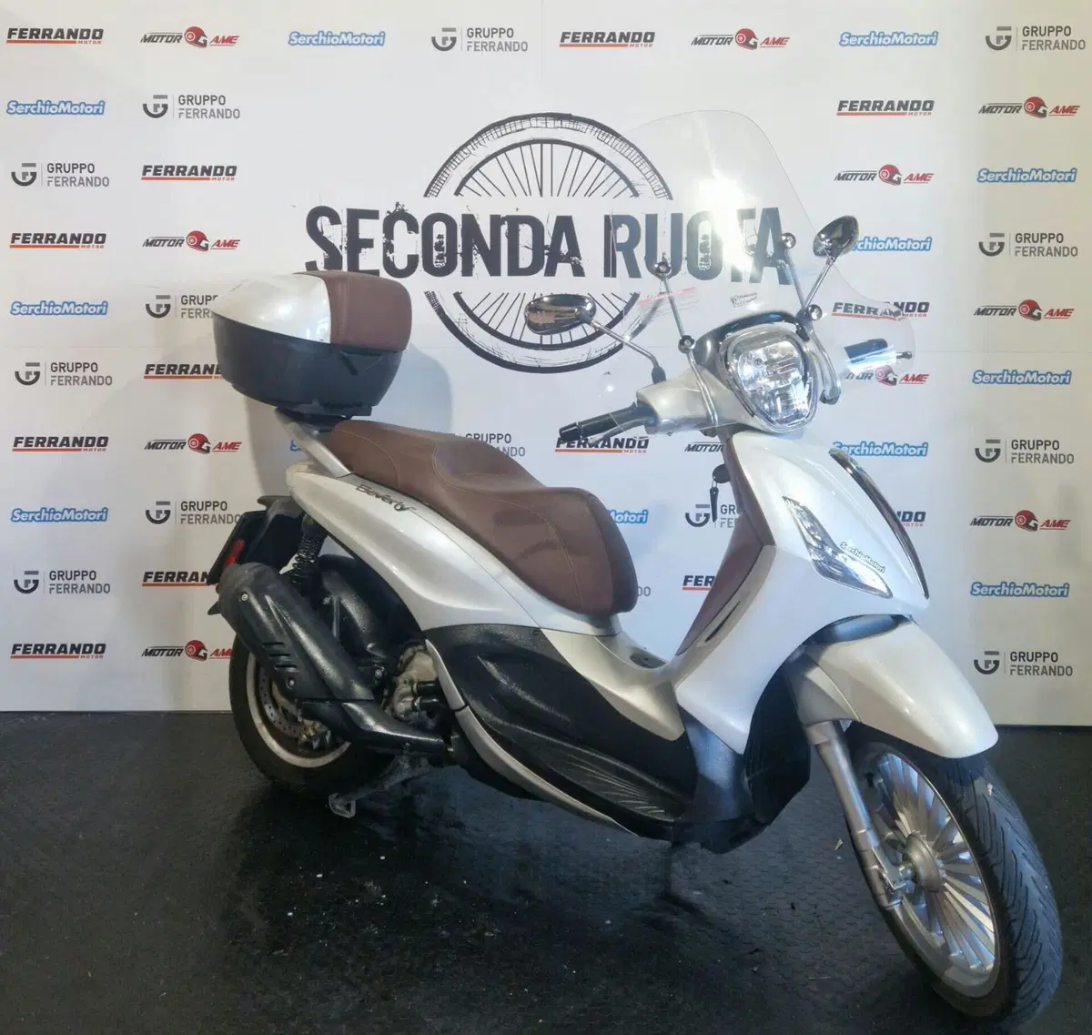 Piaggio Beverly 300 i.e. ABS-ASR (2016 - 20) (4)