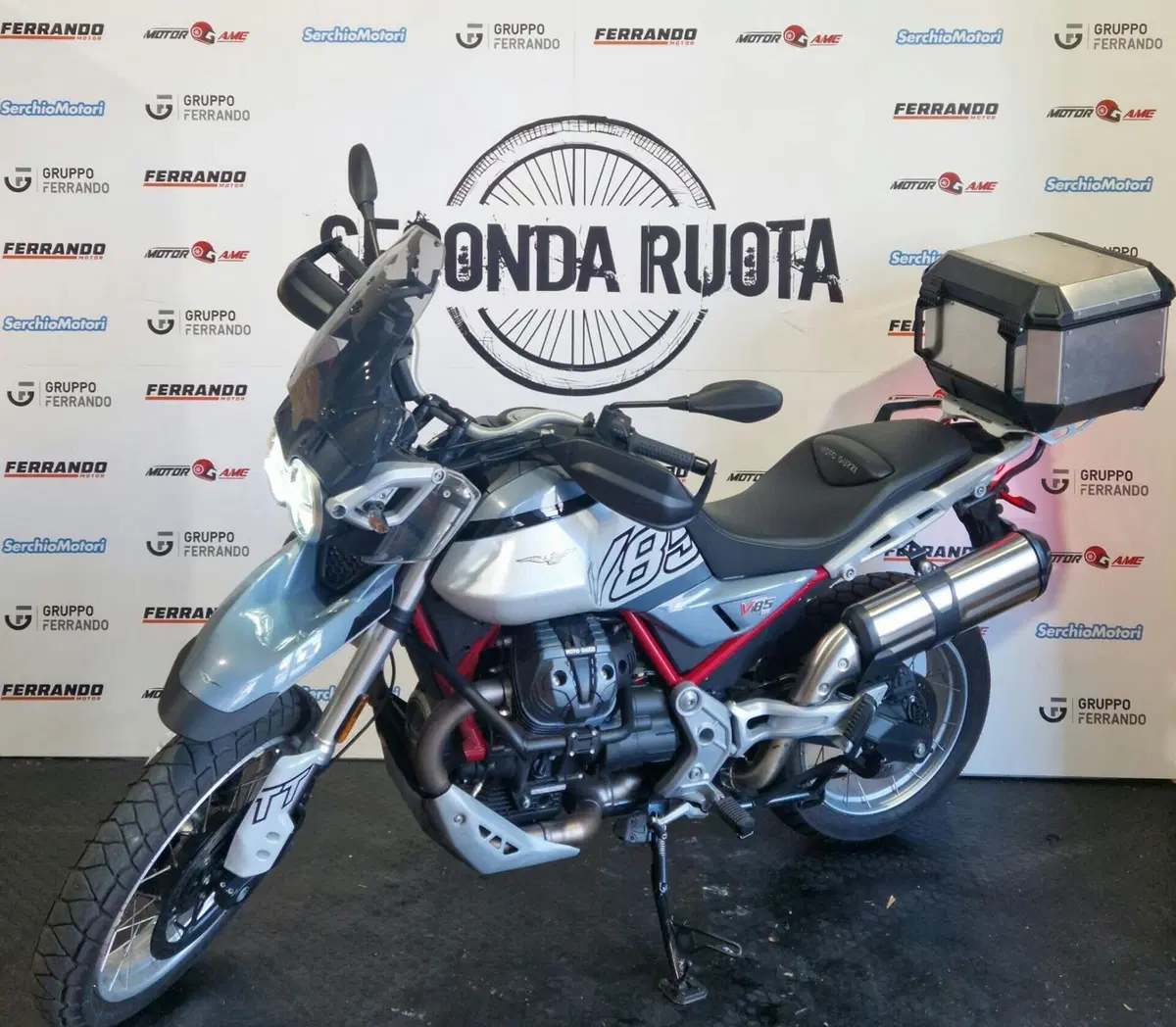 Moto Guzzi V85 TT (2024 - 26) (4)