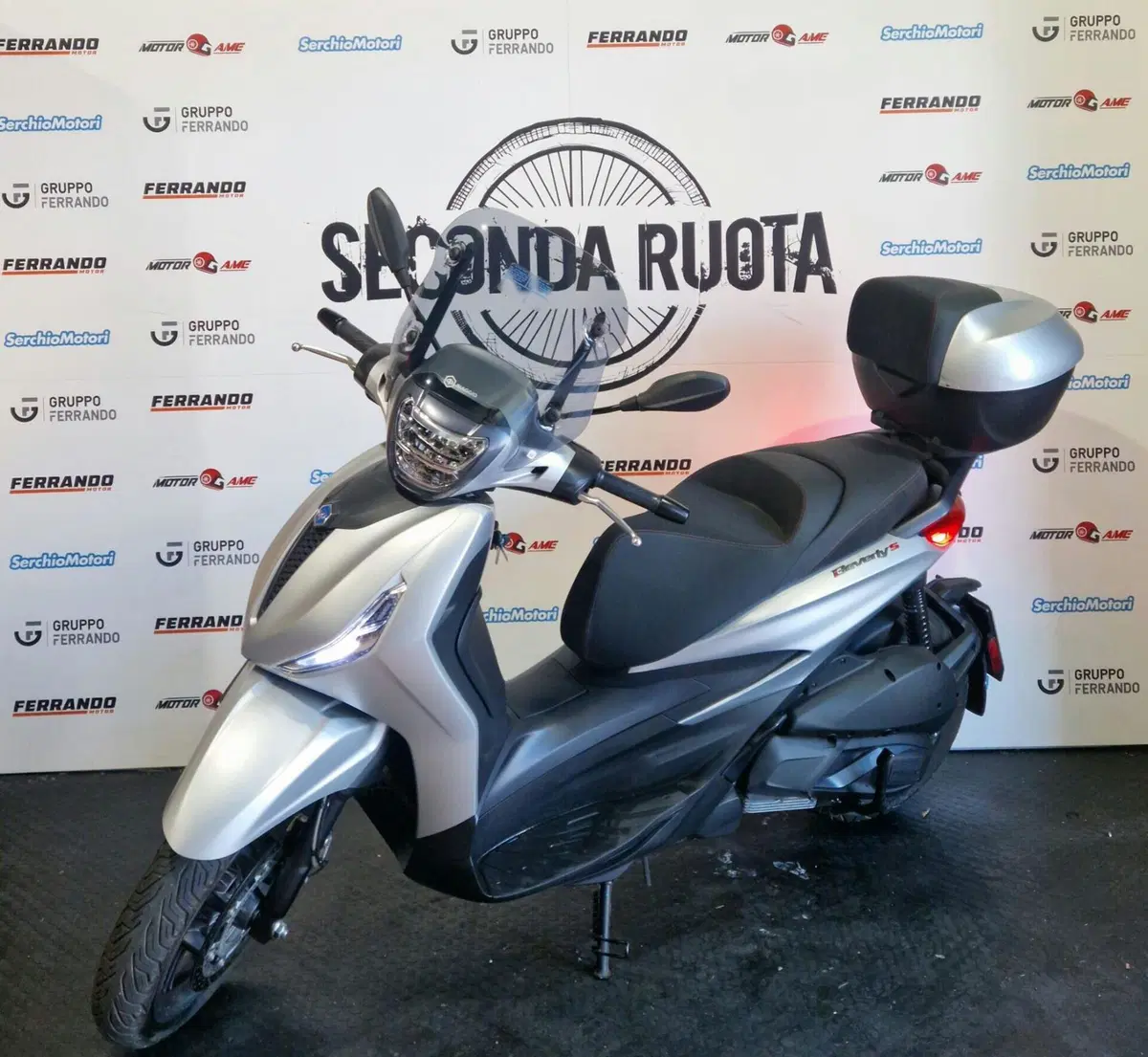 Piaggio Beverly 300 Hpe (2021) (3)
