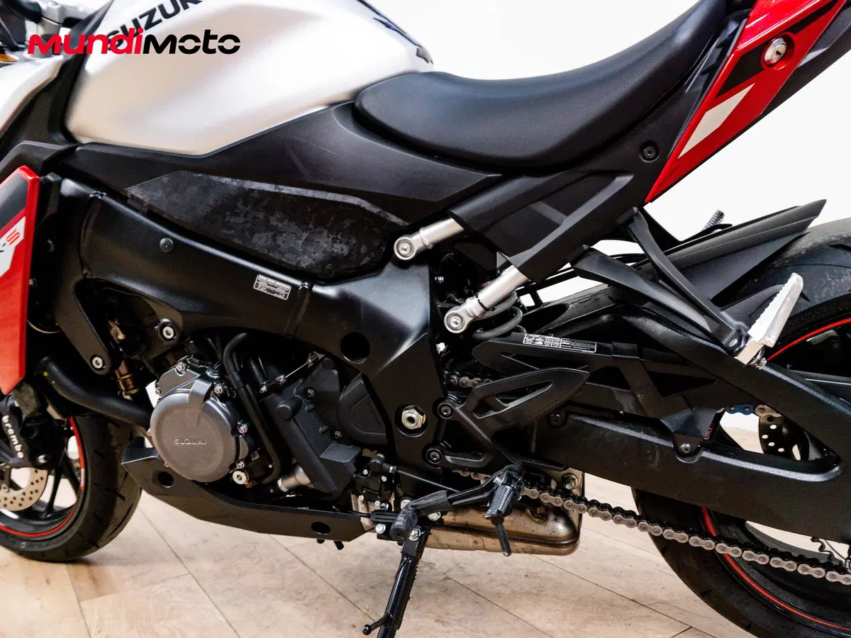 Suzuki GSX S 1000 F ABS (2014 -17) (10)