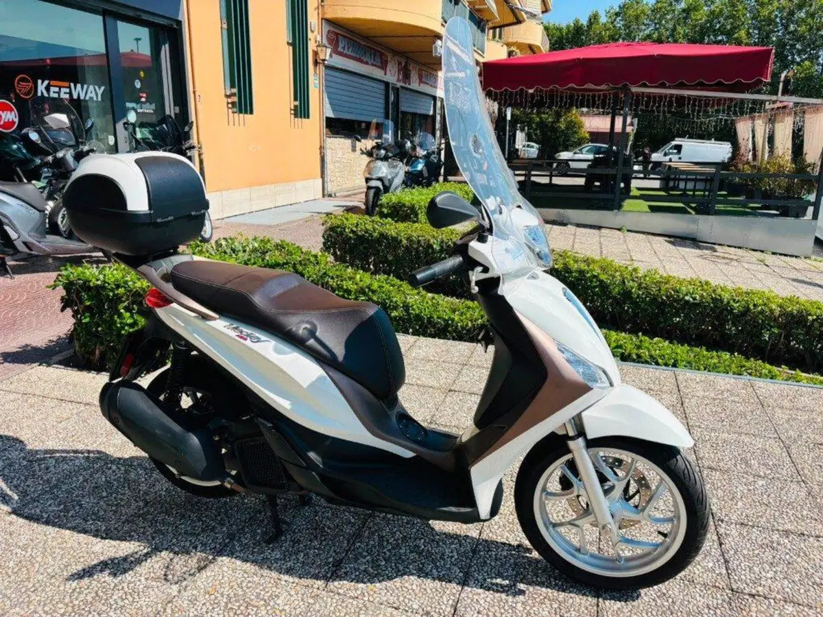 Piaggio Medley 150 (2020) (4)