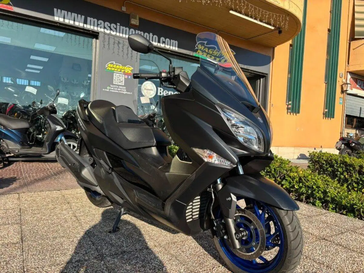 Suzuki Burgman AN 400 (2017 - 20) (3)