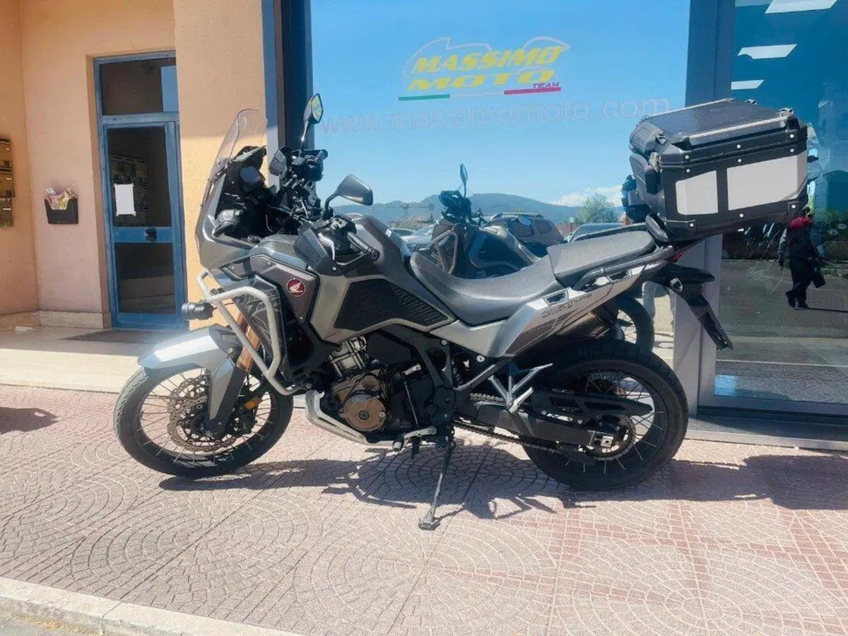 Honda Africa Twin CRF 1100L (2022 - 23) (11)