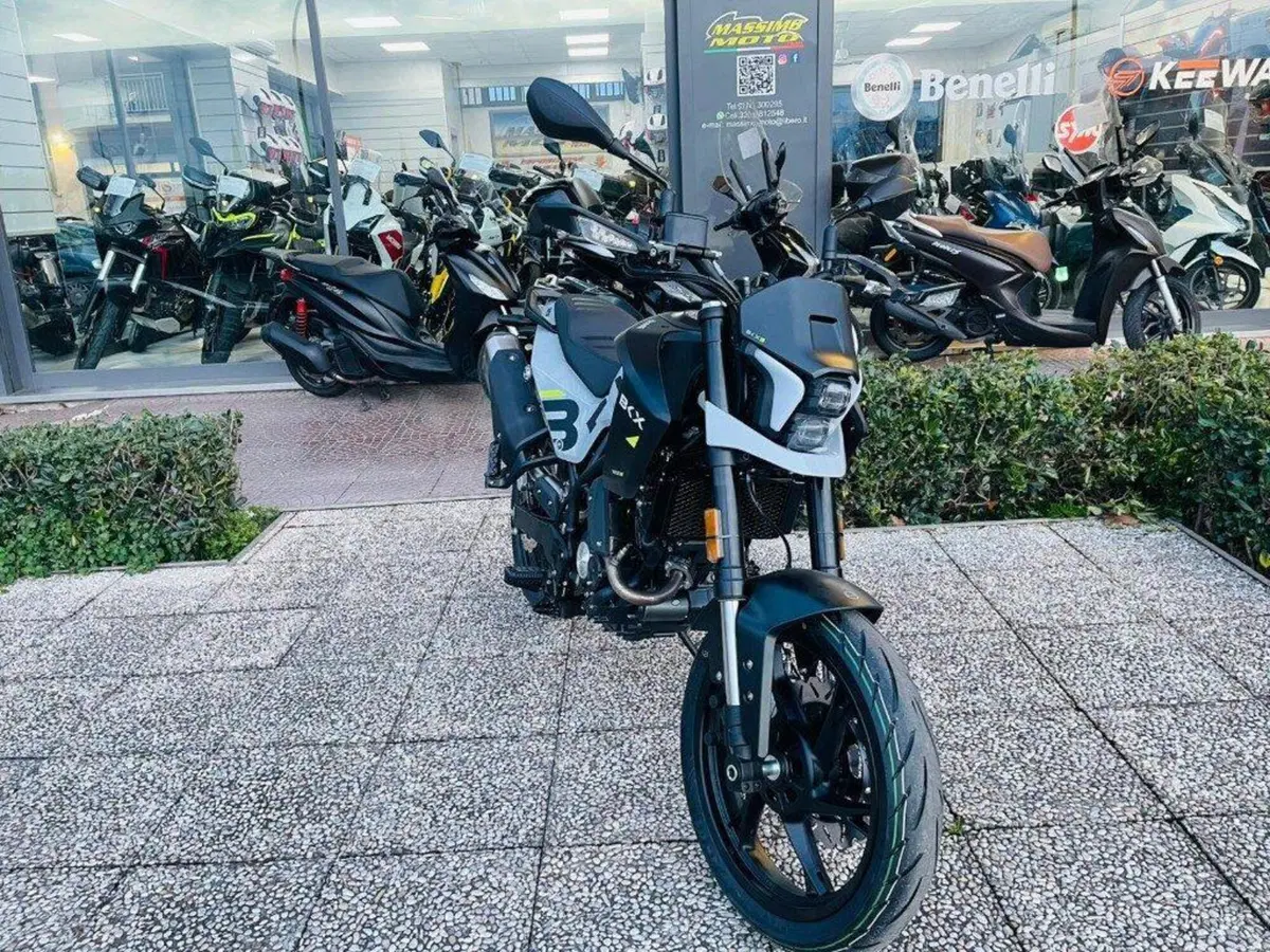 Benelli BKX 125 (2026) (10)
