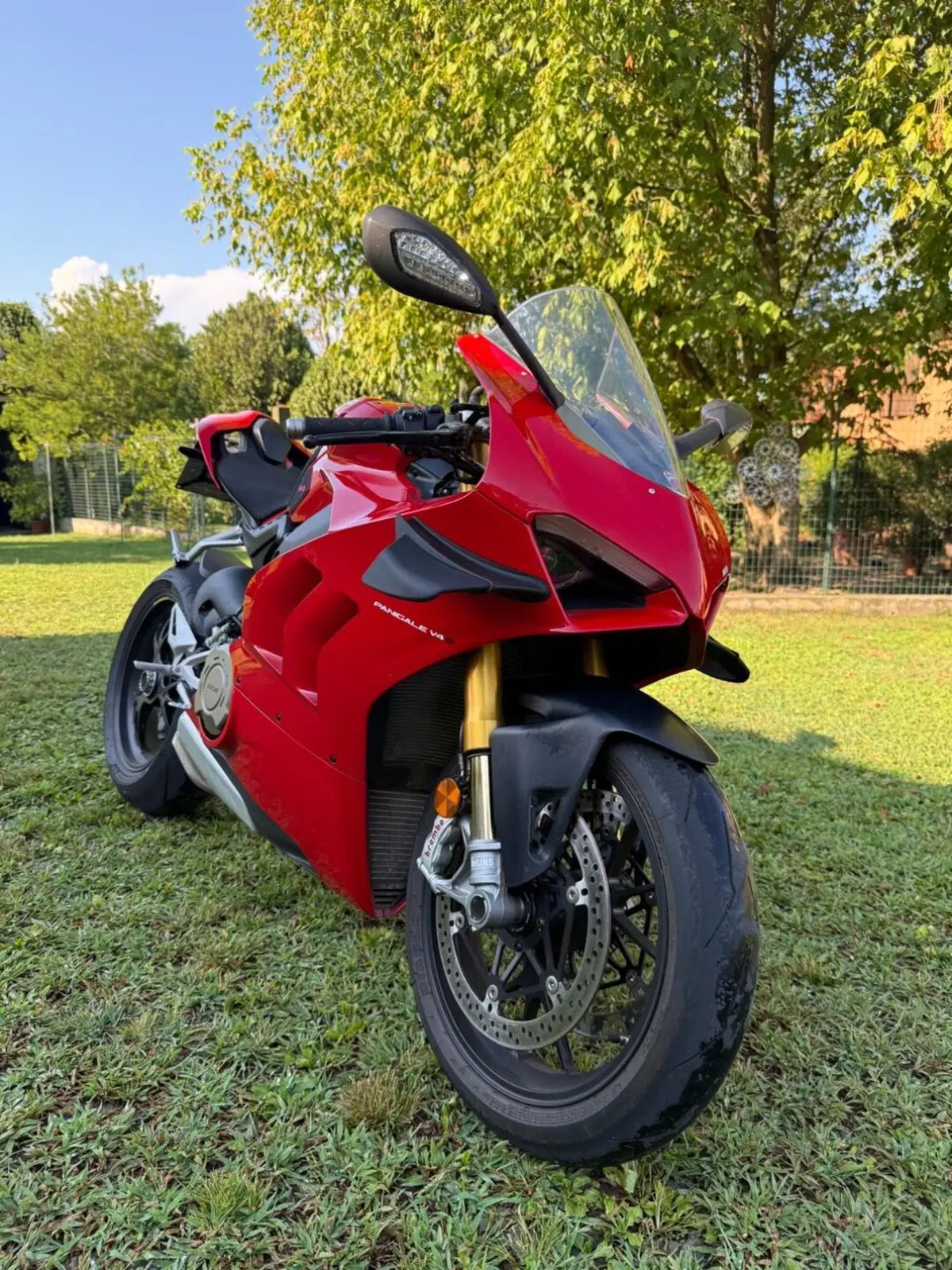 Ducati Panigale V4 S 1100 (2021) (4)