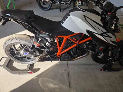 KTM 1290 Super Duke R (2019) usata