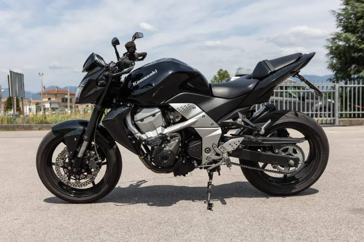 Kawasaki Z 750 (2007 - 14) (2)