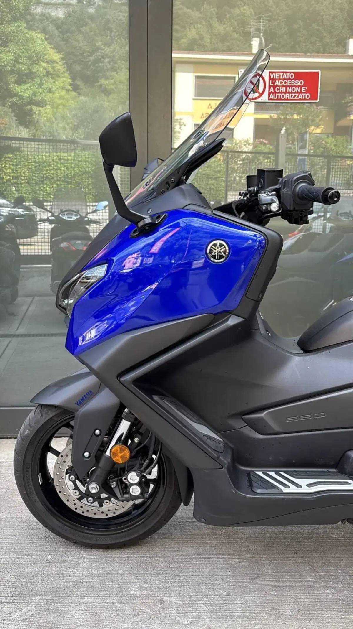 Yamaha T-Max 560 (2025 - 26)