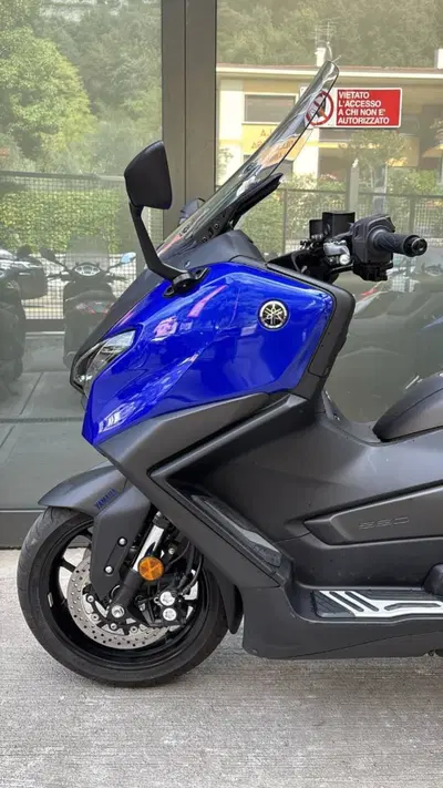 Yamaha T-Max 560 (2025 - 26) usata