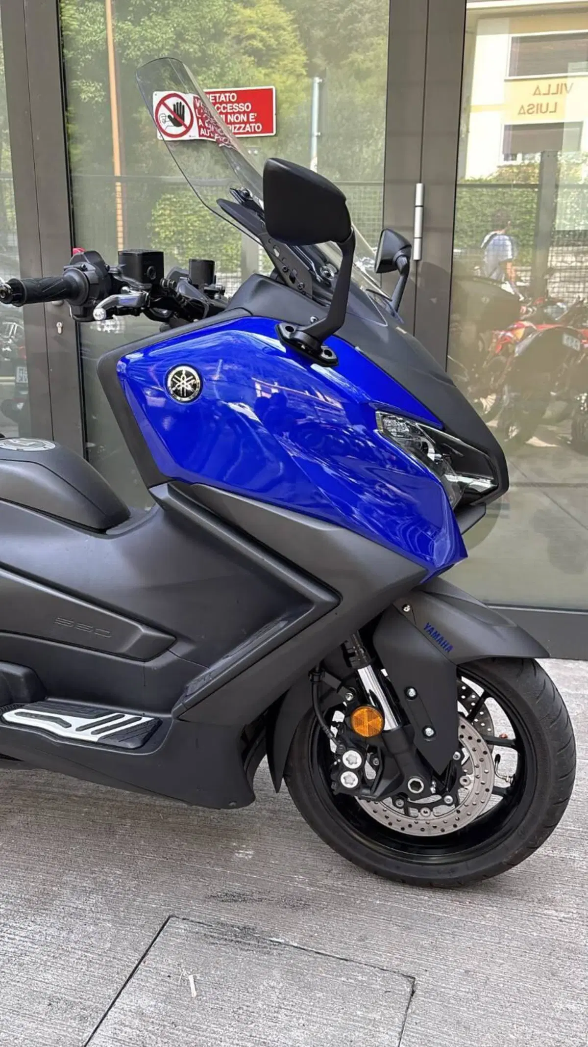 Yamaha T-Max 560 (2025 - 26) (7)