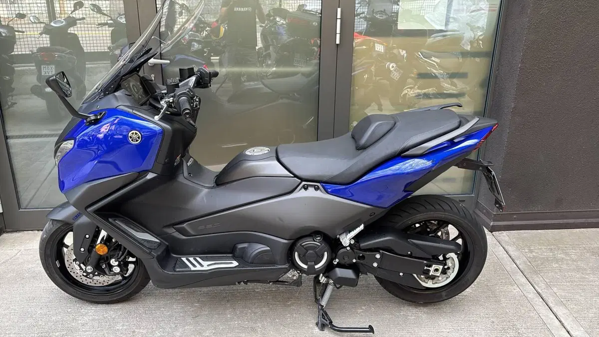 Yamaha T-Max 560 (2025 - 26) (10)