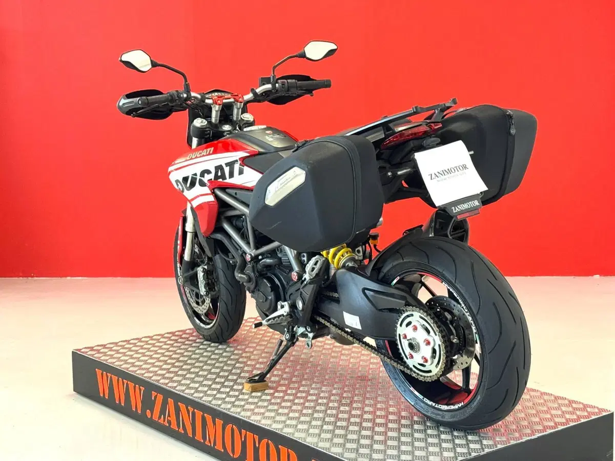 Ducati Hyperstrada 821 (2013 - 15) (6)