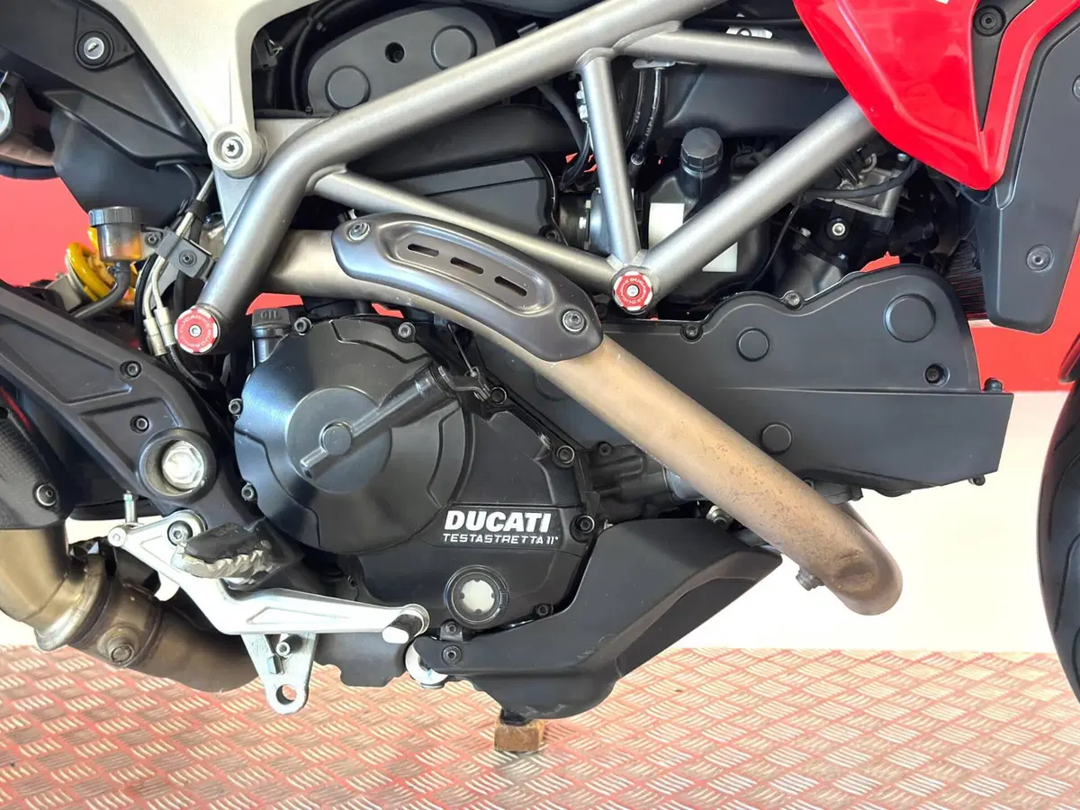 Ducati Hyperstrada 821 (2013 - 15) (10)