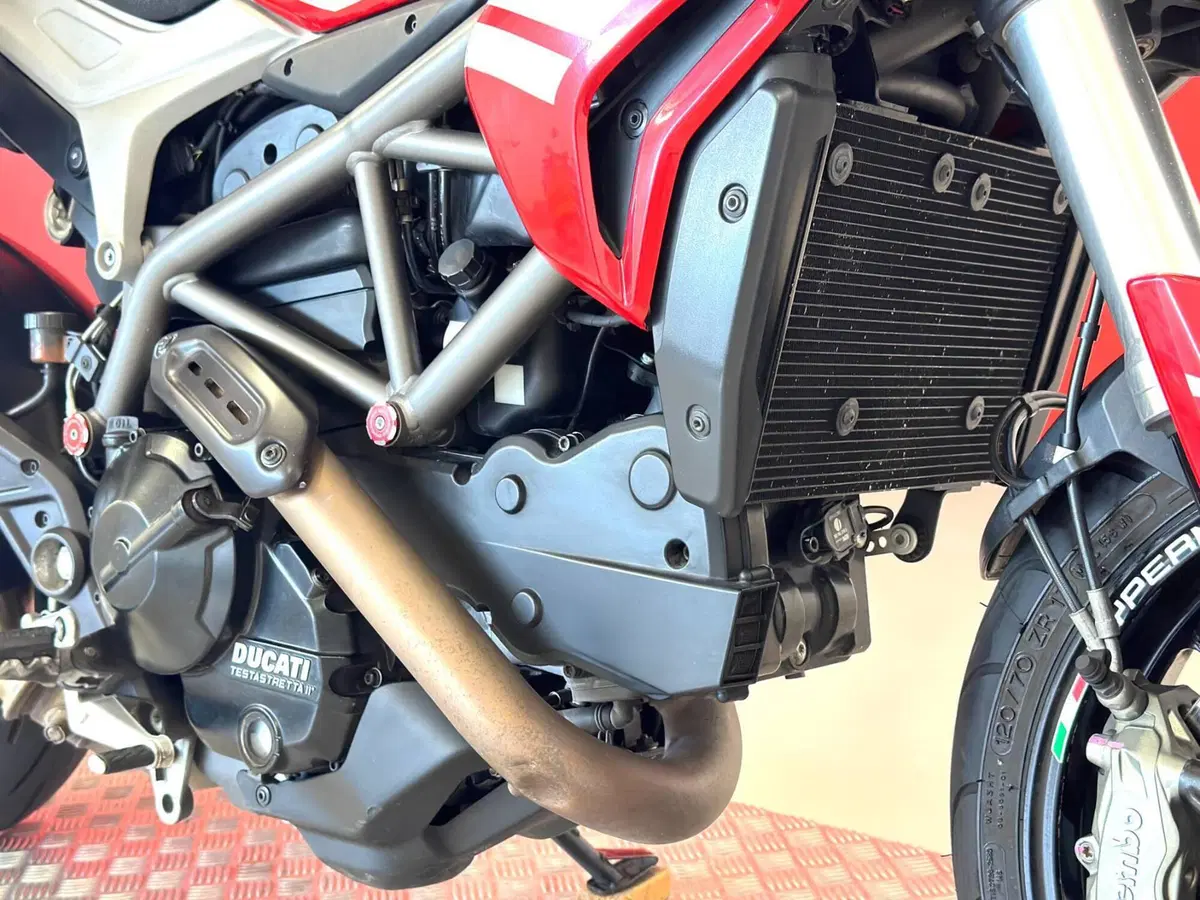 Ducati Hyperstrada 821 (2013 - 15) (13)