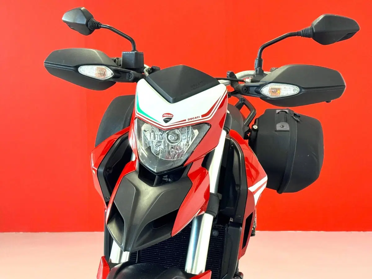 Ducati Hyperstrada 821 (2013 - 15) (14)