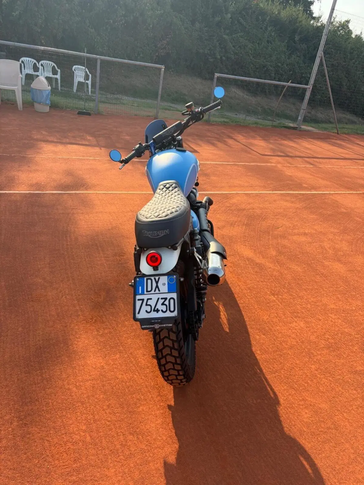 Triumph Scrambler (2006 - 17) (2)