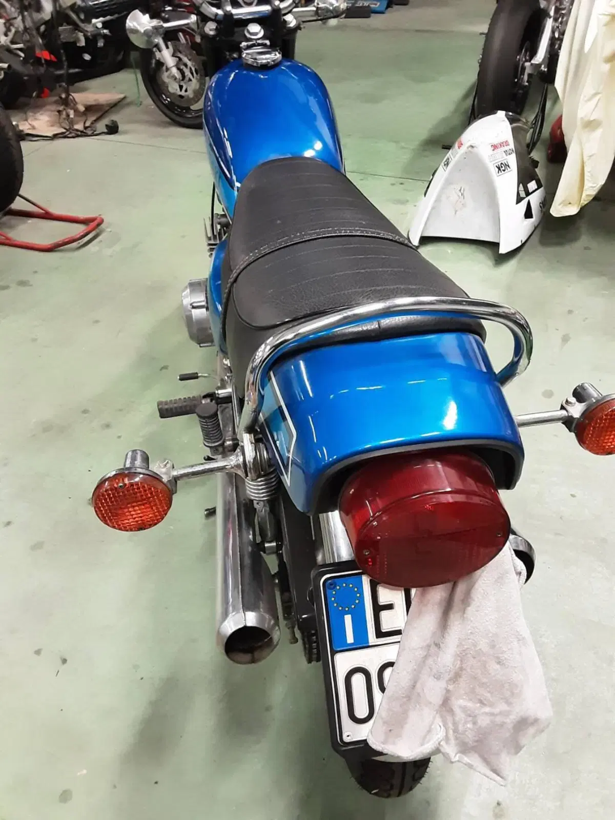 Kawasaki h1 250 (2)