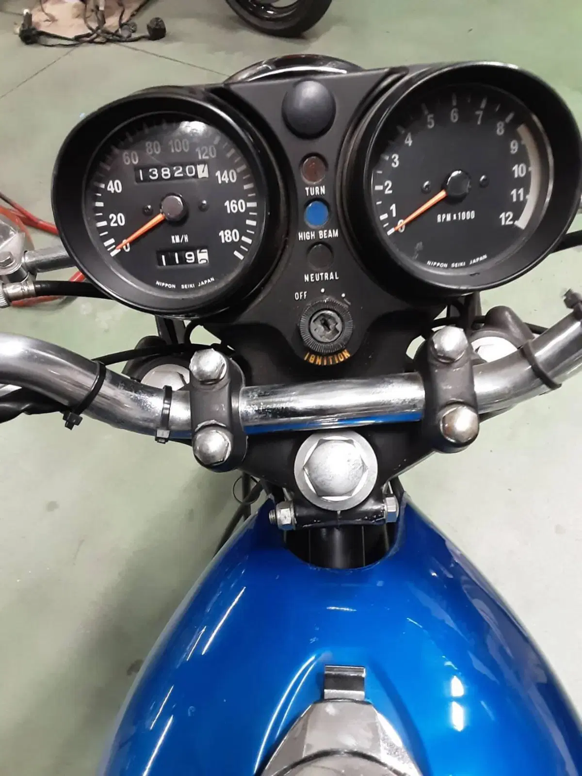 Kawasaki h1 250 (3)