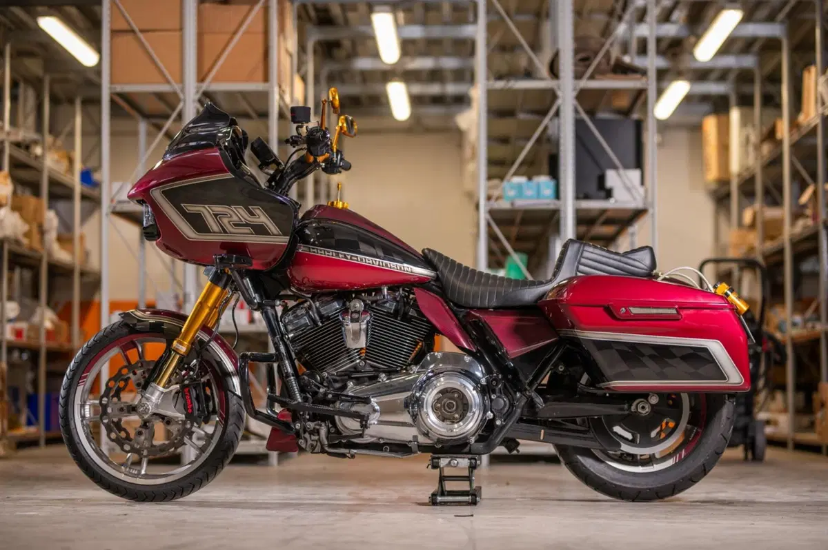 Harley-Davidson 107 Road Glide Special (2017 - 18) - FLTRXS (4)