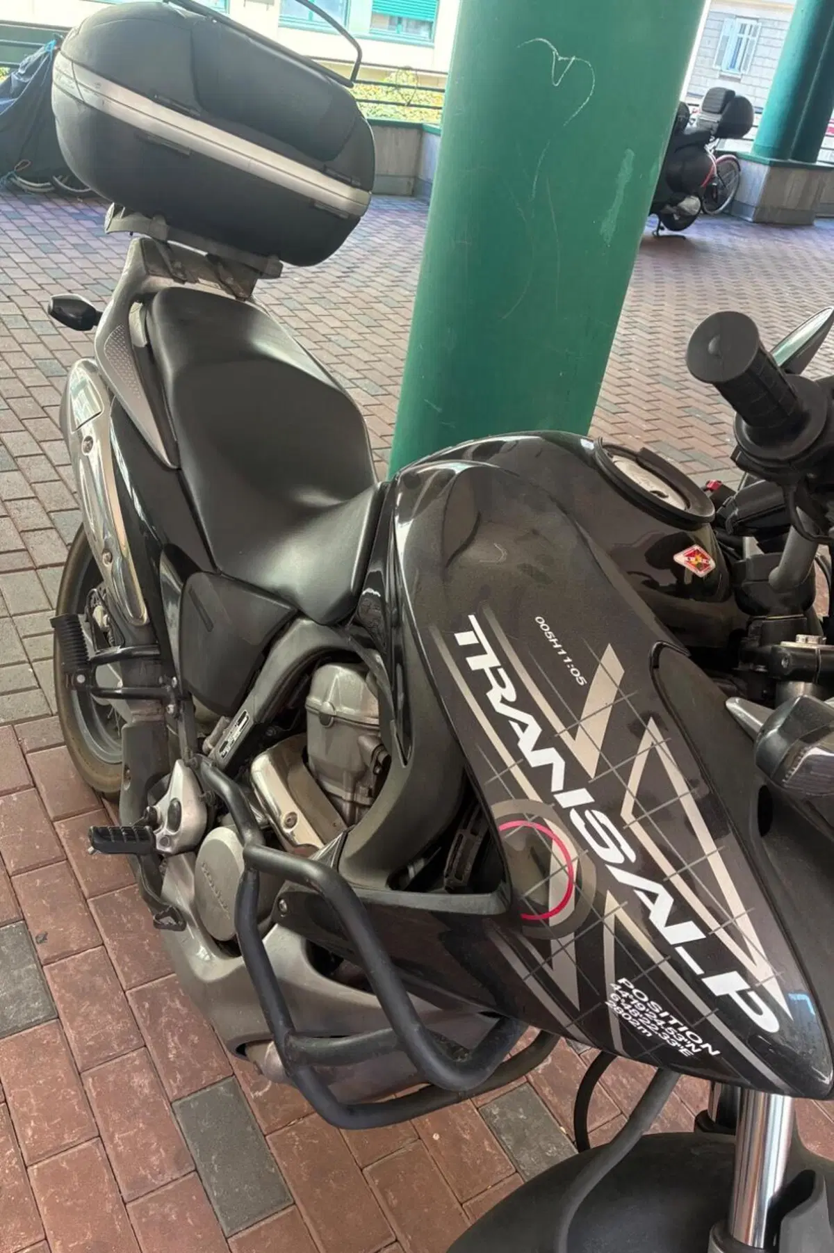 Honda Transalp XL 700 V ABS (2007 - 2013) (7)