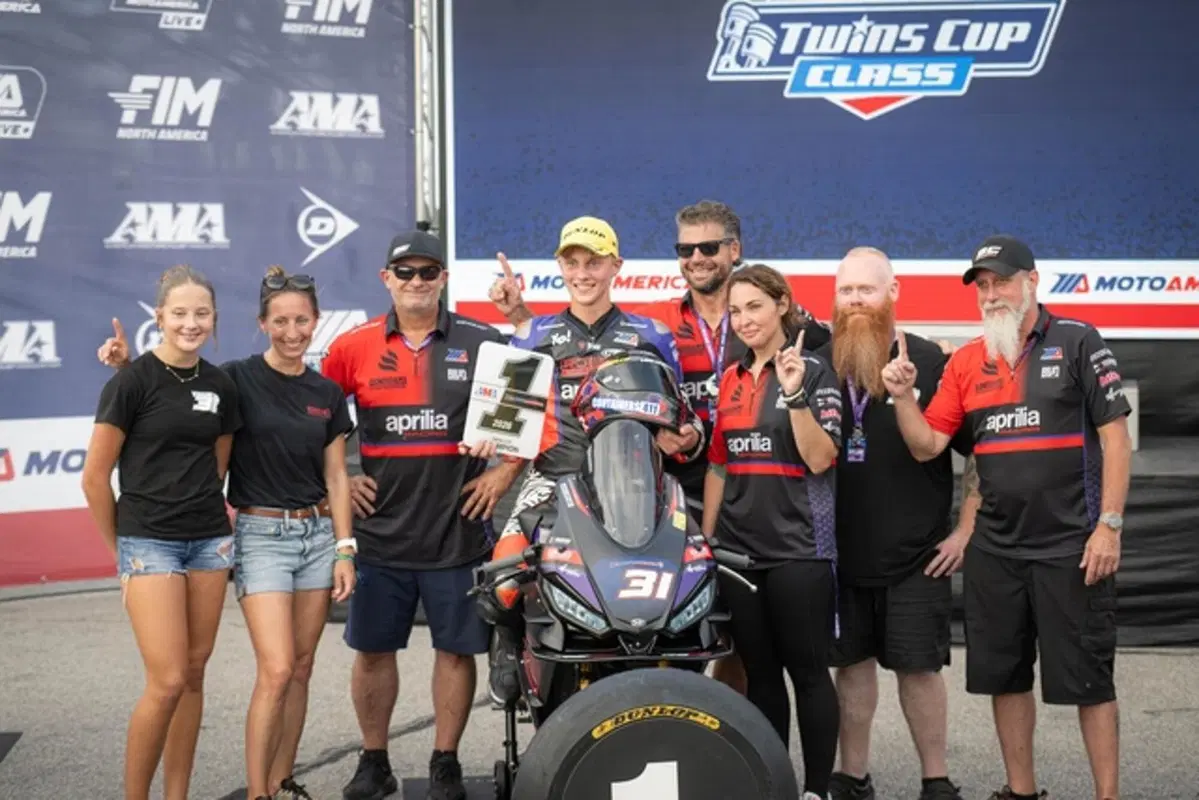 MotoAmerica: Vossberg e Aprilia campioni a 16 anni (4)