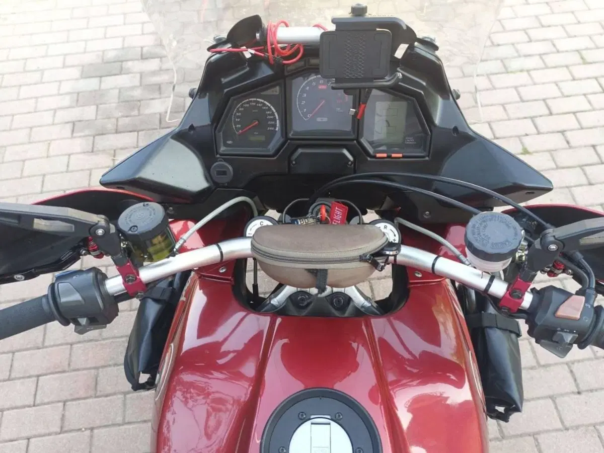 Aprilia Caponord ETV 1000 (2001 - 04) (4)