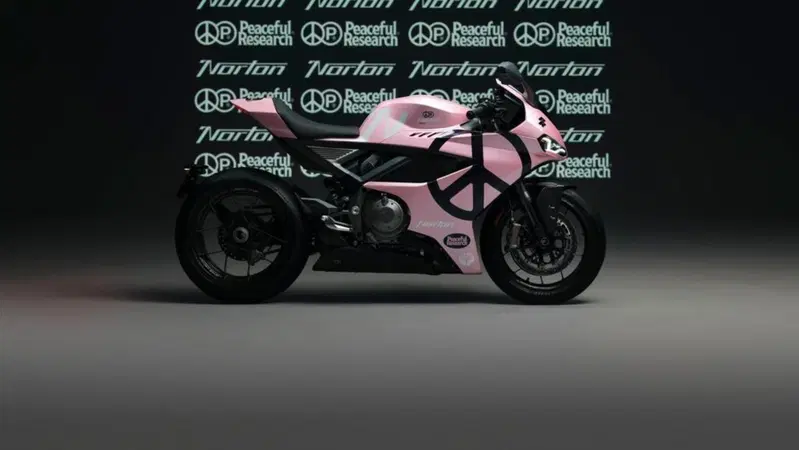 Norton Manx R: nasce la one-off in collaborazione con Peaceful Research