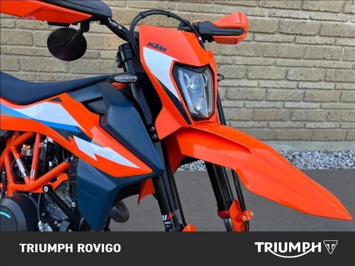 KTM 690 SMC R (2023 - 25) (6)