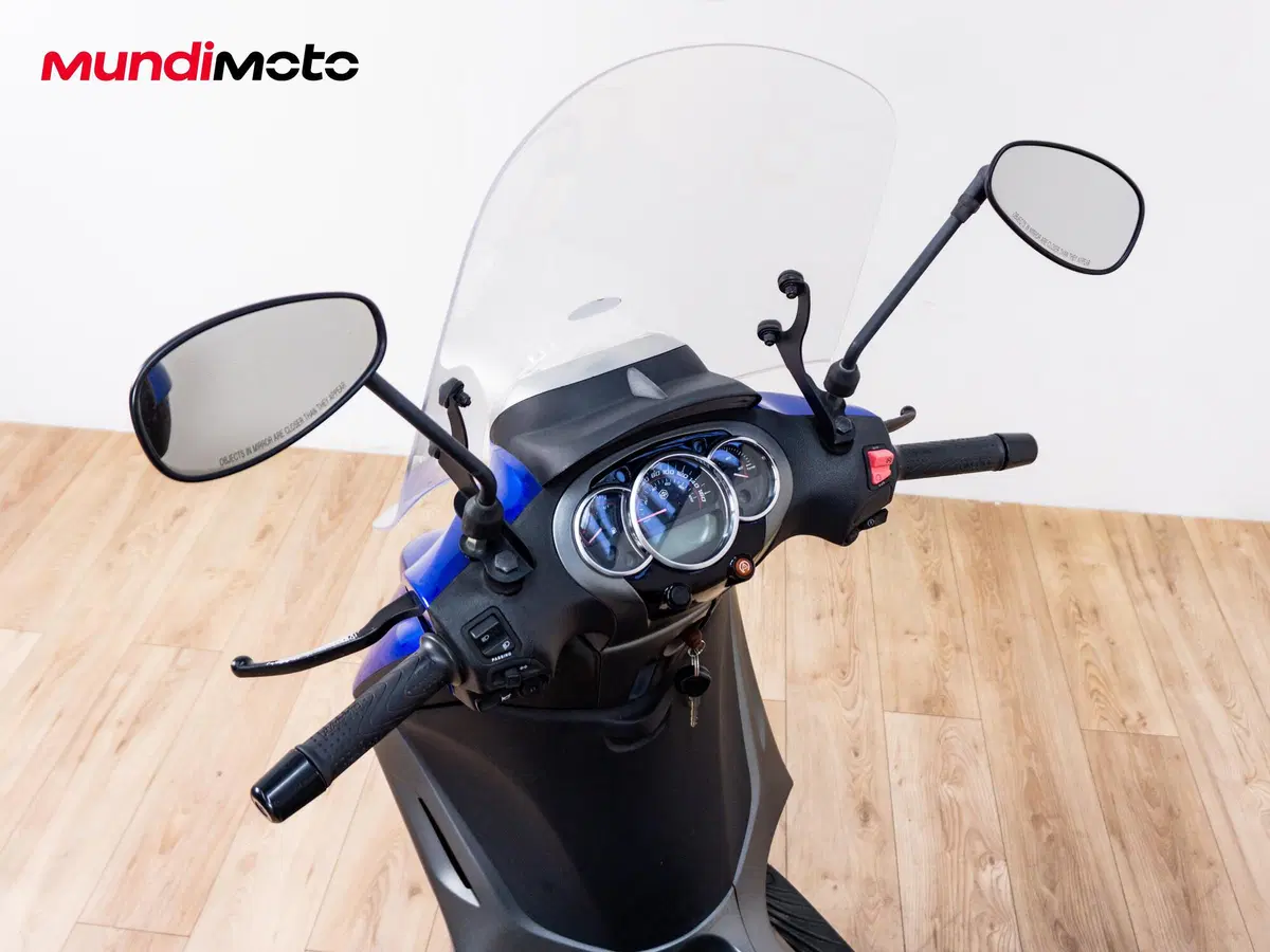 Piaggio Beverly 300 ABS-ASR (2021 - 25) (11)