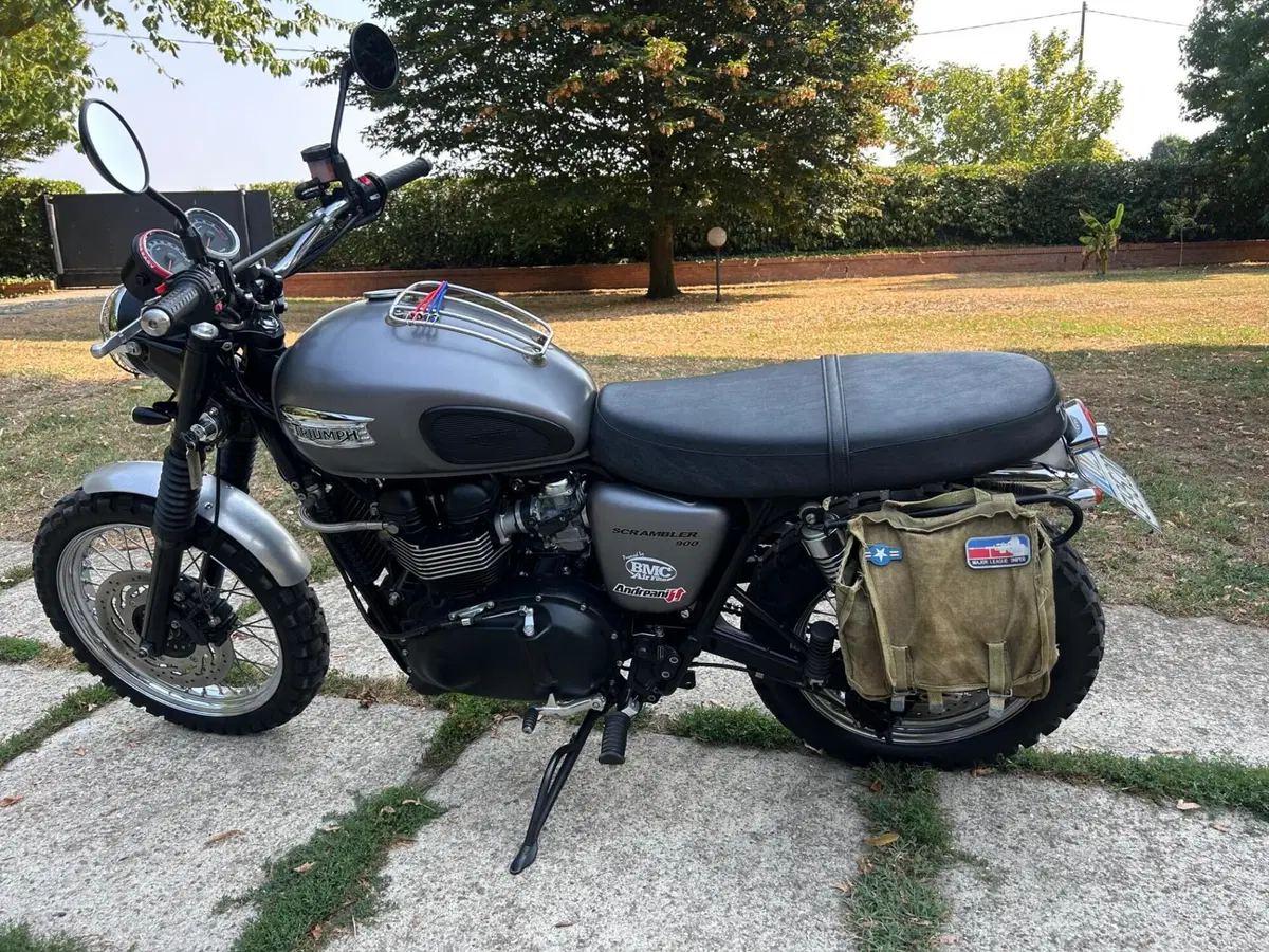 Triumph Scrambler (2006 - 17) (2)