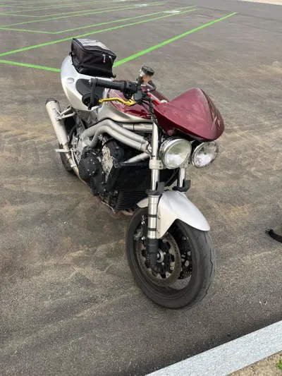 Triumph Daytona 955 I (1999 - 01) usata