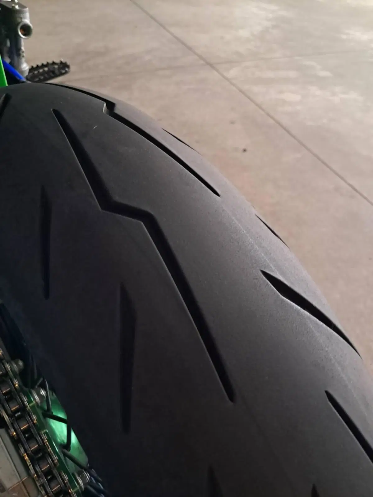 Kawasaki KX450F (2023) (13)