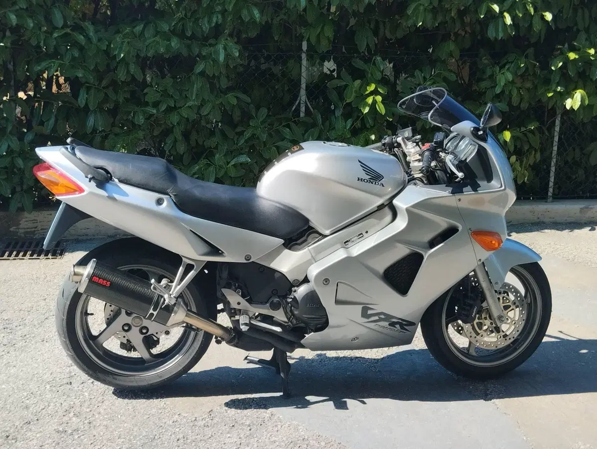 Honda VFR 800 (1998 - 01)