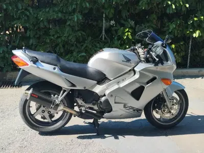 Honda VFR 800 (1998 - 01) usata